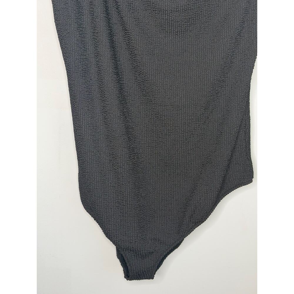 Show Me Your Mumu Anchor Textured One Shoulder Swimsuit Black Women's Size 1X - Picture 11 of 12